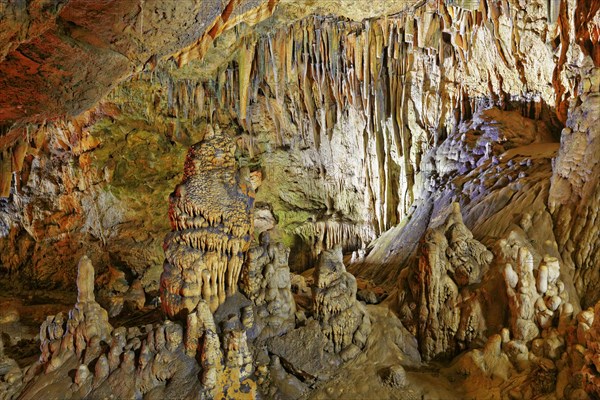 Dim Magarasi stalactite cave