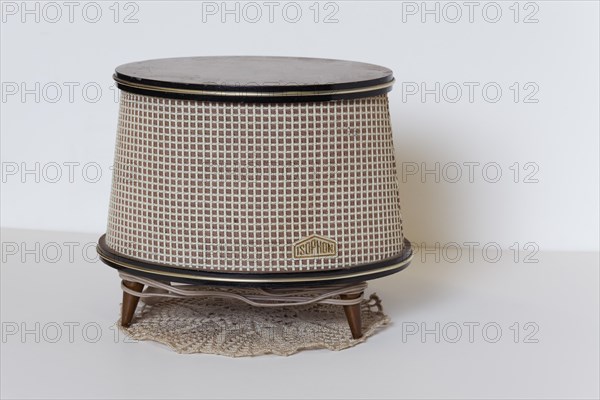 Decorative table-top secondary speaker from 1958