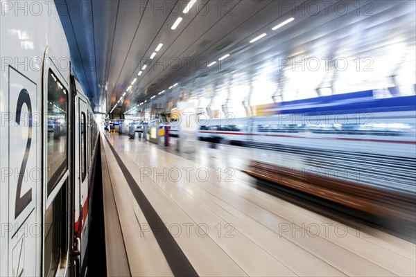 Train travelling through the ICE-Fernbahnhof train station at Frankfurt Airport