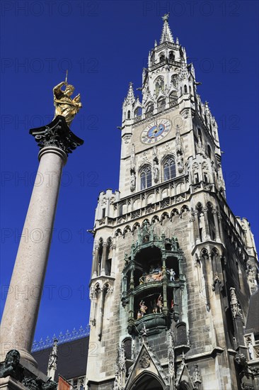 Town Hall tower with Glockenspiel