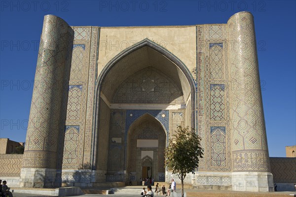 Bibi-Khanym Mosque