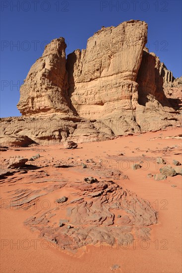 Rock towers and sand dunes at the Cirque