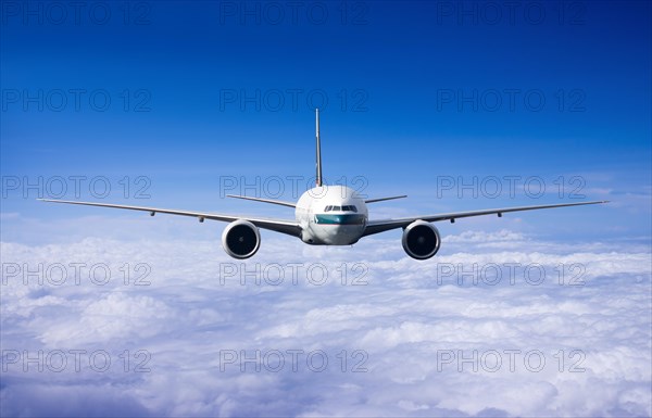 Cathay Pacific Boeing 777-367 ER in flight