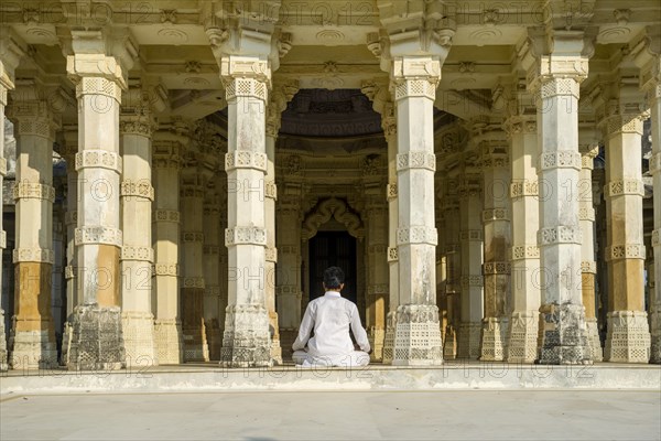 Jain pilgrim meditating