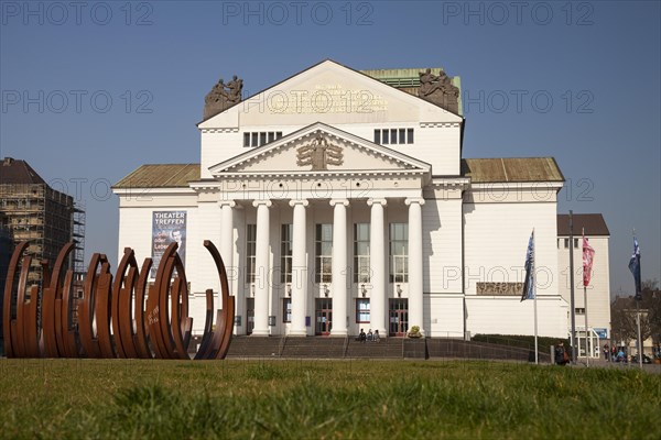 Theater Duisburg theatre