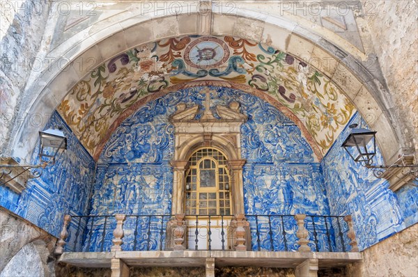 Porta da Vila gate