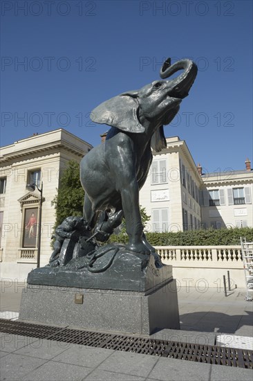 Elephant statue in front of the Musee d'Orsay