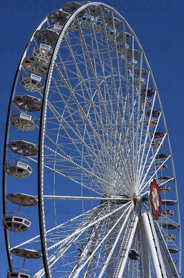 The new 'Blumenrad' Ferris Wheel in the Prater