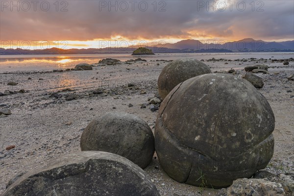 Koutu Boulders at sunset