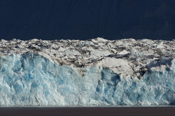 Kongsbreen Glacier