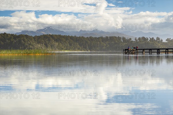 Evening mood at Lake Mahinapua