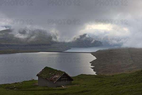 Hut at Eidisvatn lake