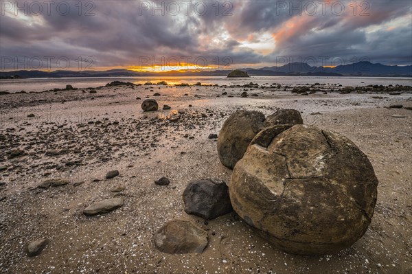 Koutu Boulders at sunset