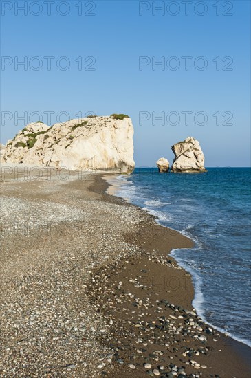 White chalk cliffs