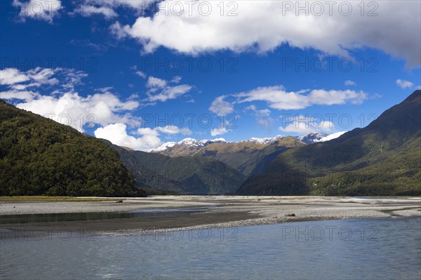 Haast River in front of the Macfarlane Ridge and Mount Macfarlane