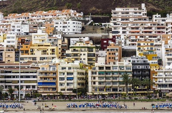 Hotels and apartments with a beach section