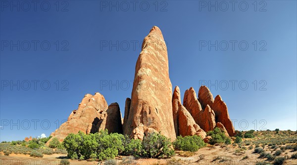 Sand Dune Arch