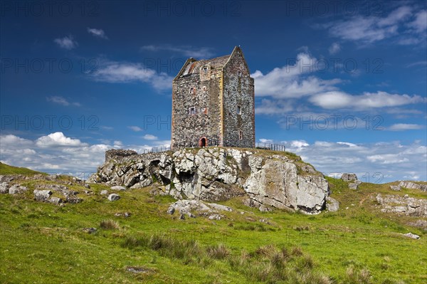 Smailholm Tower