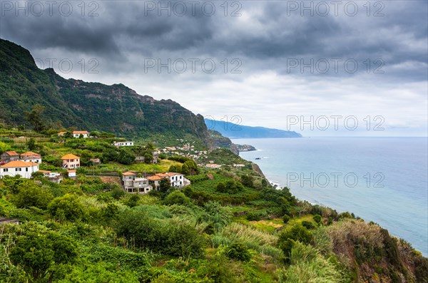 Settlements on the cliffs near Arco de Sao Jorge