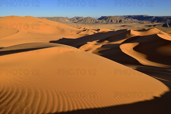 Sand dunes at Erg Mehejibad