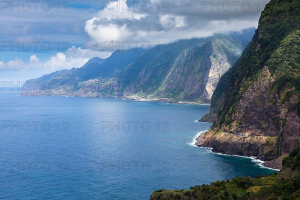 The cliff coast near Seixal