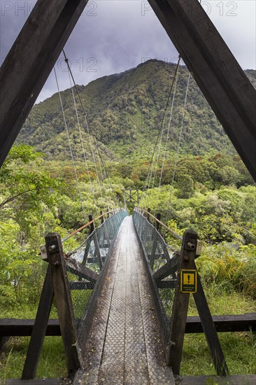 Narrow suspension bridge over the Fox River