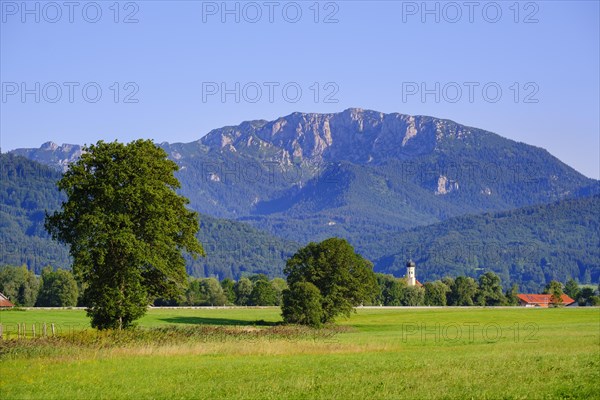 Church St. Georg in Bichl and Benediktenwand