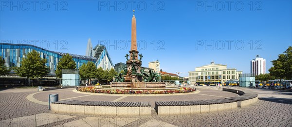 Augustus Square with Mende fountain