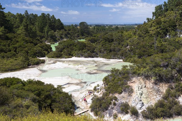 Frying Pan Flat lake with hot springs