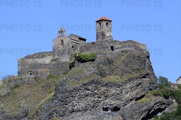 Saint Ilpize castle and the chapel