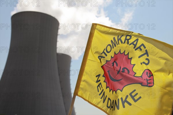 Cloth banner 'Atomkraft? Nein danke'
