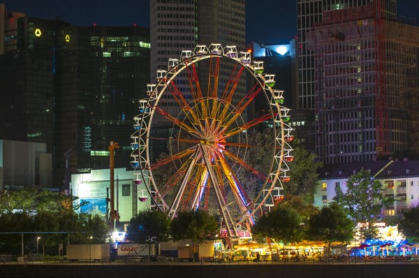 Ferris wheel of the traditional Main Festival