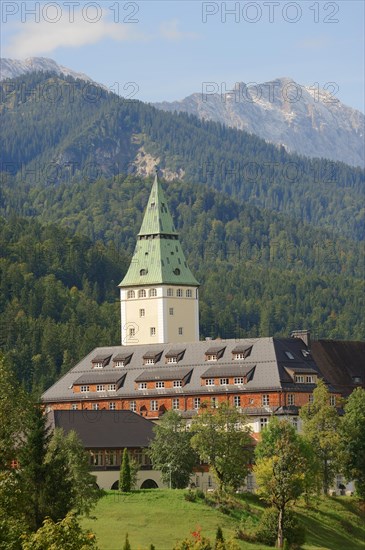 Schloss Elmau luxury spa in front of the Wetterstein Mountains