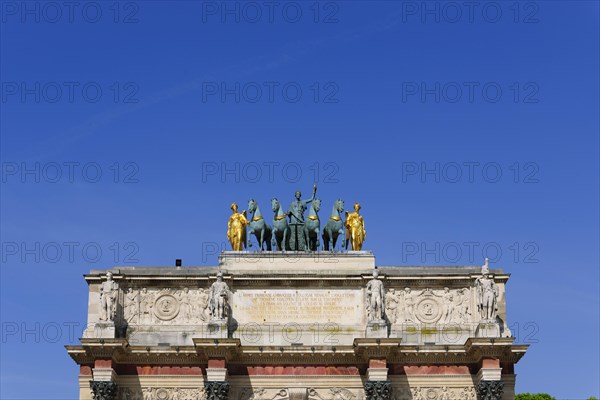 Quadriga on top of the Arc de Triomphe du Carrousel near the Louvre