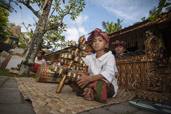 Children of a gamelan orchestra at an event