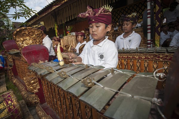 Children of a gamelan orchestra at an event