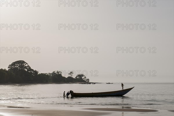 Boat on Mamah Beach