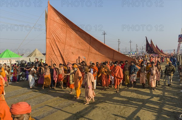 Many sadhus