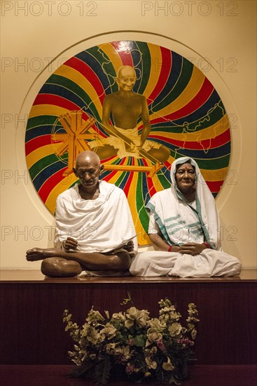 A sculpture of Mahatma Gandhi and his wife Kasturba in the Gandhi Memorial Museum