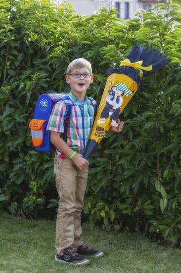 Boy holding a 'Schultuete'