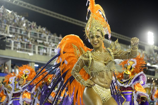 Samba dancer