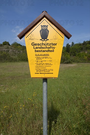 Sign 'Geschuetzter Landschaftsbestandteil'