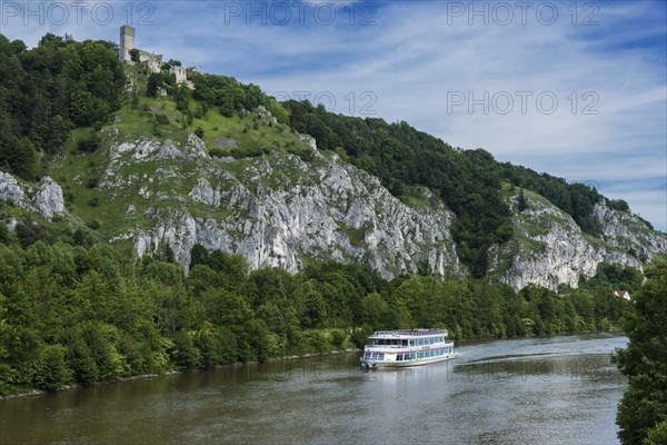 Excursion boat on the Main-Danube Canal