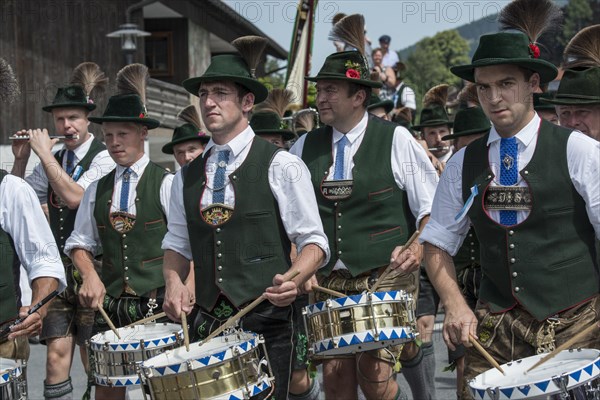 Drummers at the Oberlandler Gauverband costume parade