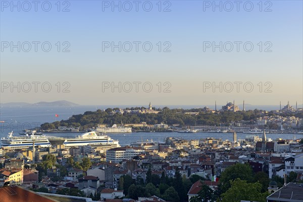 View from the 360-restaurant over the Sultanahmet district with Topkapi Palace