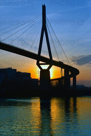 Koehlbrand Bridge at sunset