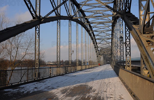 Alte Harburger Elbbruecke or Old Harburg Bridge