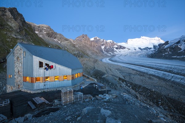 Cabane de Pannossiere refuge