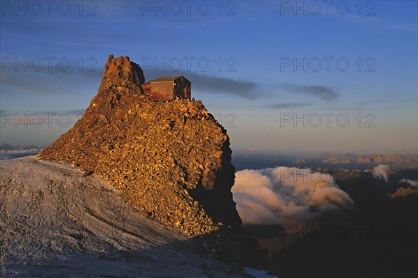 The mountain hut Refuge de l'Aigle