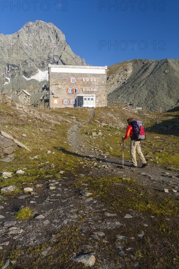 Hikers at the Rifugio Gastaldi refuge